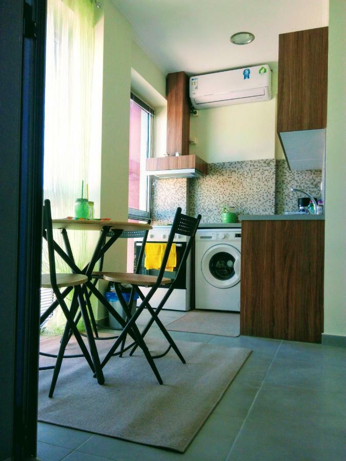 Cozy Apartment Near To The Airport Kouvaras Exterior photo